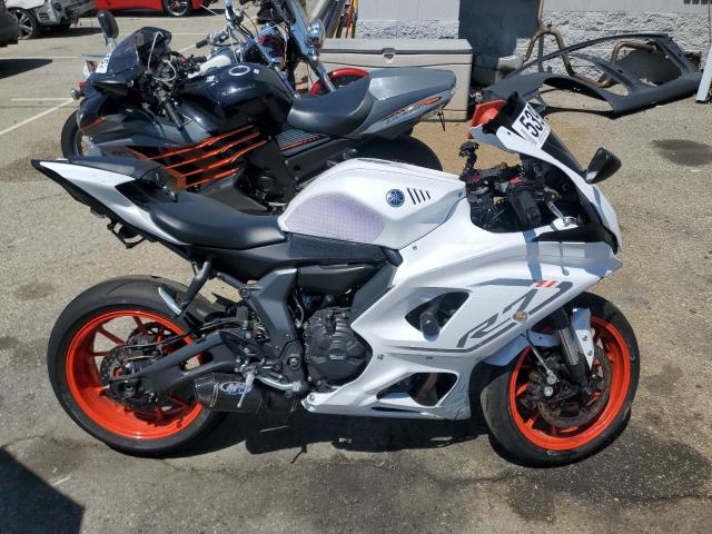 2023 Yamaha Yzfr7 