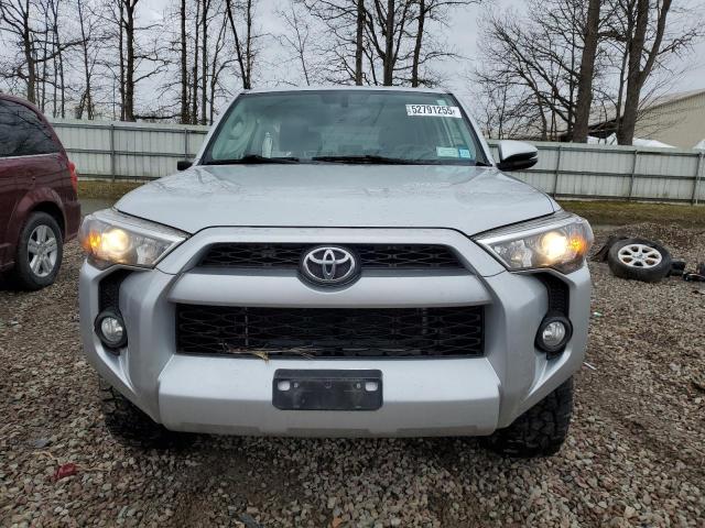  TOYOTA 4RUNNER 2016 Серебристый