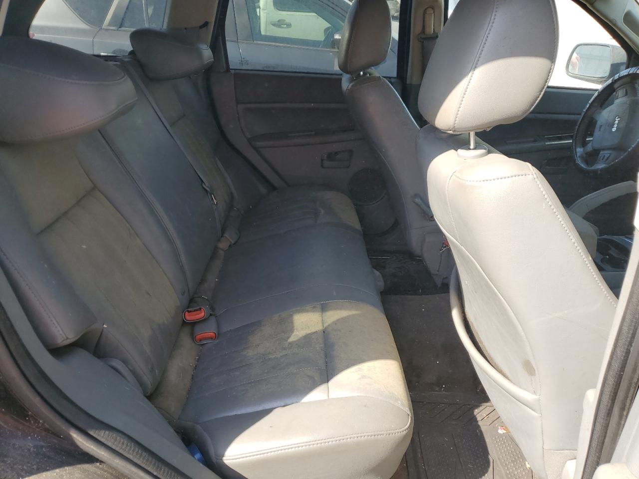 2007 Jeep Grand Cherokee Laredo VIN: 1J8GR48K47C582607 Lot: 53284175