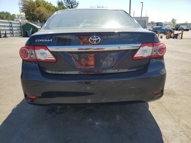  TOYOTA COROLLA 2013 Черный