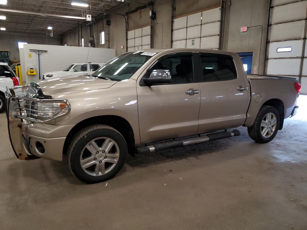 2008 Toyota Tundra Crewmax Limited للبيع في Blaine، MN - Rear End