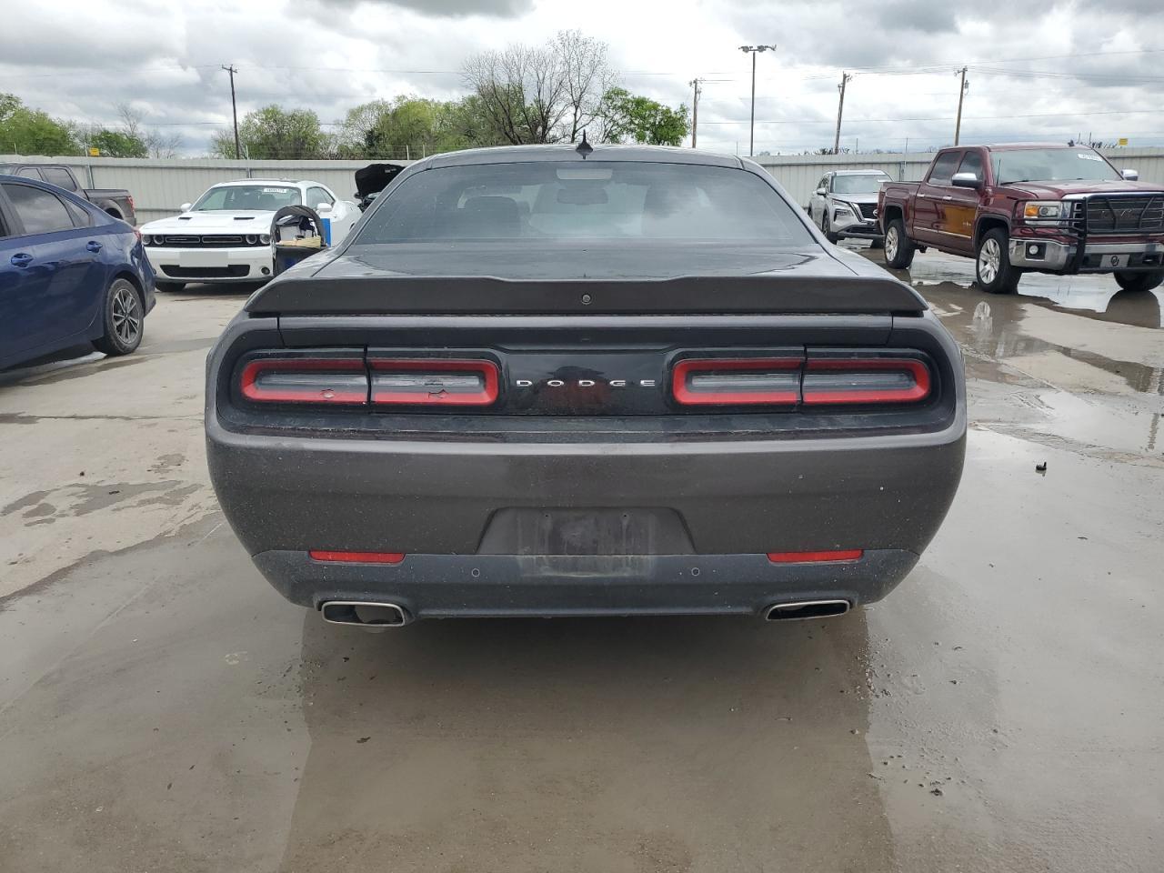 2019 Dodge Challenger Sxt VIN: 2C3CDZAG4KH677704 Lot: 50908605