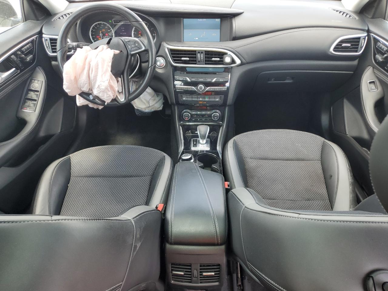 2019 Infiniti Qx30 Luxe VIN: SJKCH5CR7KA009141 Lot: 53540655