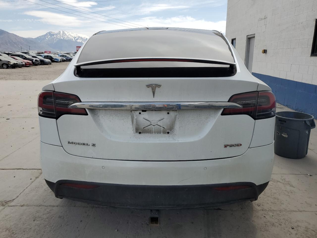2016 Tesla Model X VIN: 5YJXCAE42GFS00008 Lot: 53438135