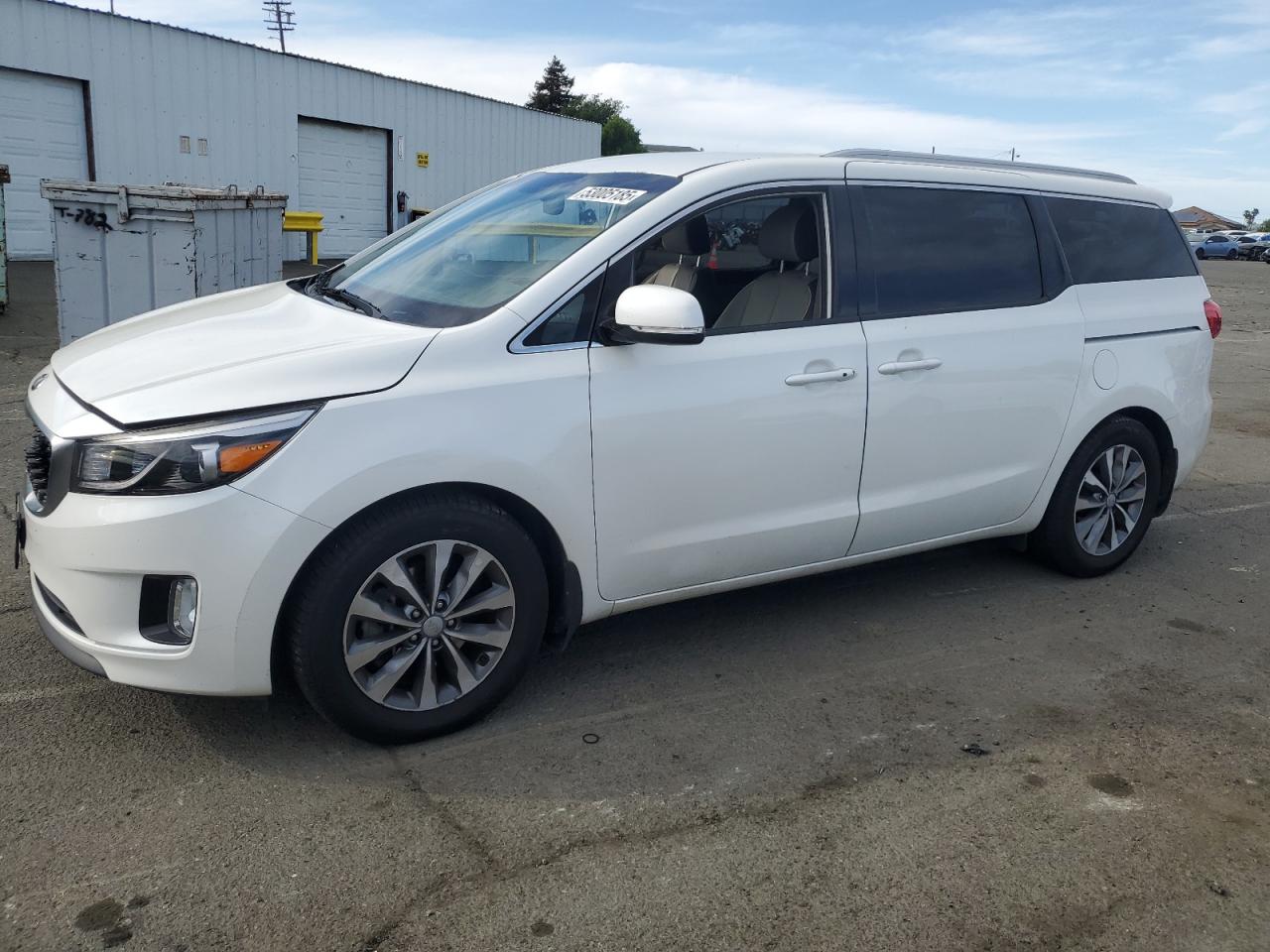 2016 Kia Sedona Ex للبيع في Vallejo، CA - Minor Dent/Scratches