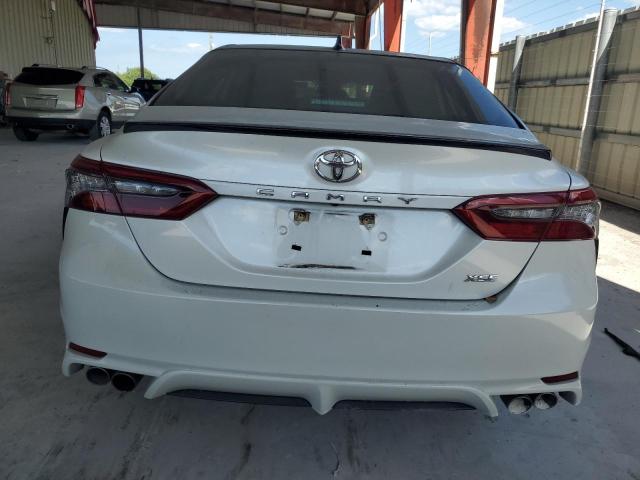  TOYOTA CAMRY 2021 White