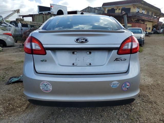  FORD FIESTA 2013 Серебристый