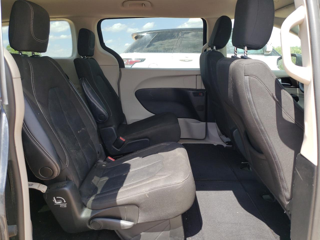 2022 Chrysler Voyager Lx VIN: 2C4RC1CGXNR218960 Lot: 53464755