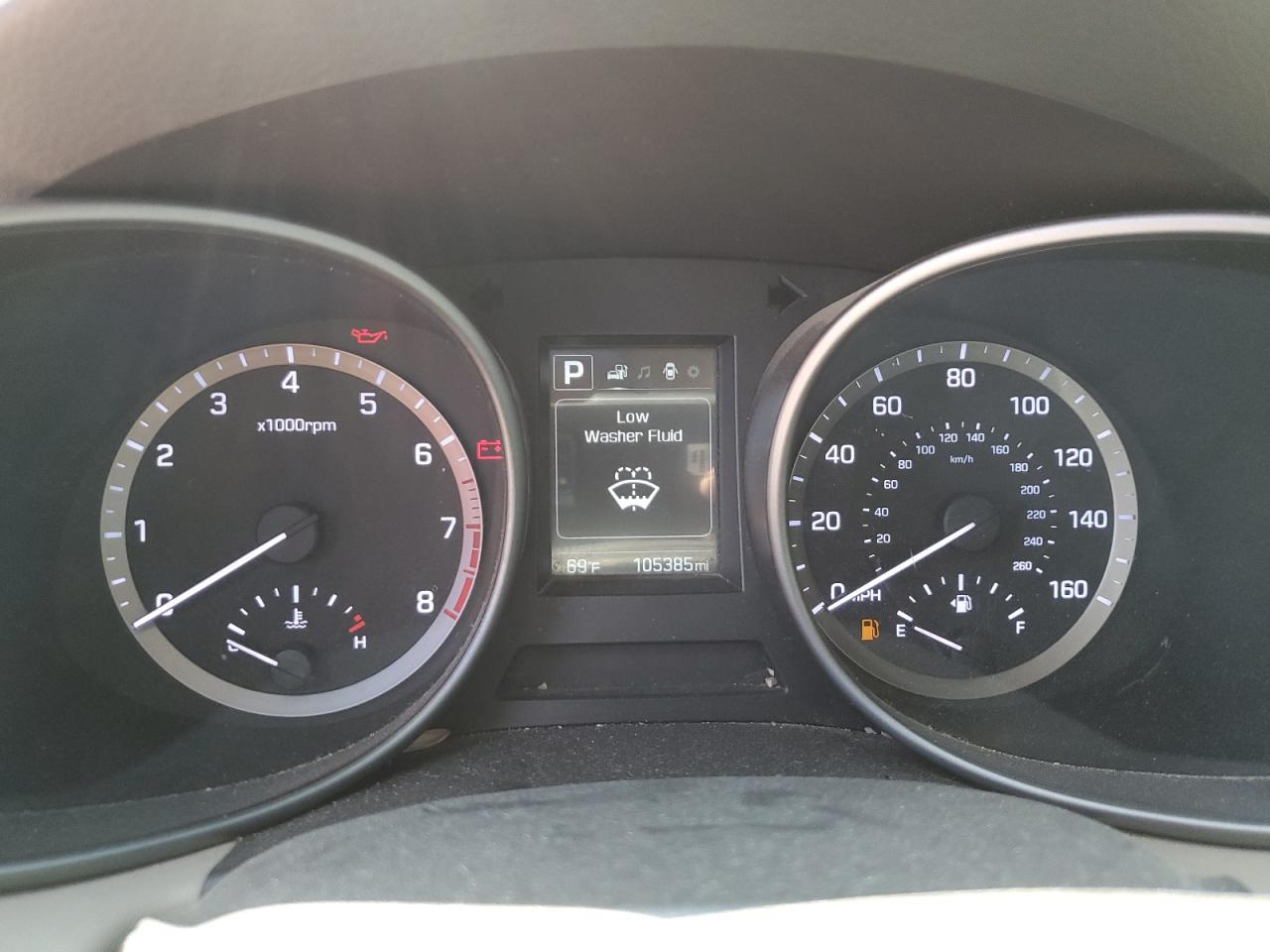 2017 Hyundai Santa Fe Se VIN: KM8SM4HF2HU183219 Lot: 55316475