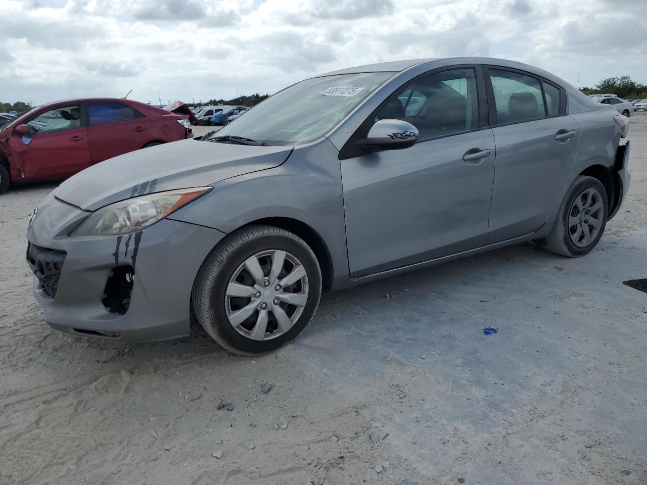 2013 Mazda 3 I en Venta en West Palm Beach, FL - Rear End