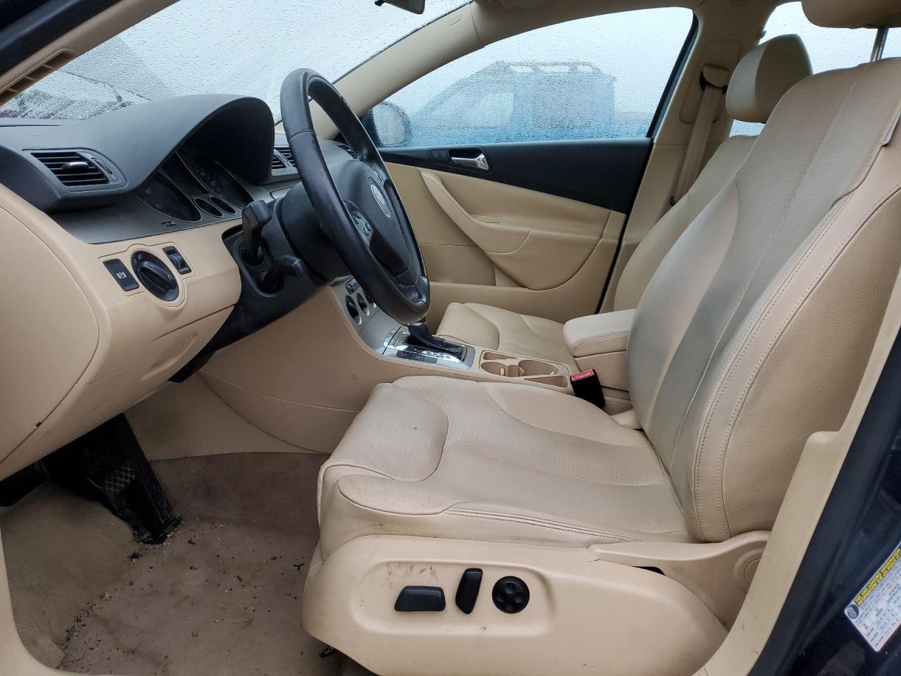 2008 Volkswagen Passat Komfort VIN: WVWAK73C48P105334 Lot: 51759285