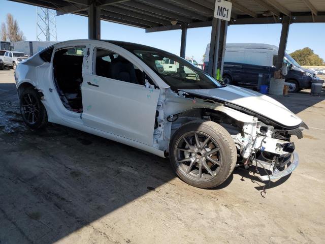 TESLA MODEL 3 2023 Biały