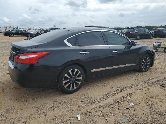  NISSAN ALTIMA 2016 Czarny