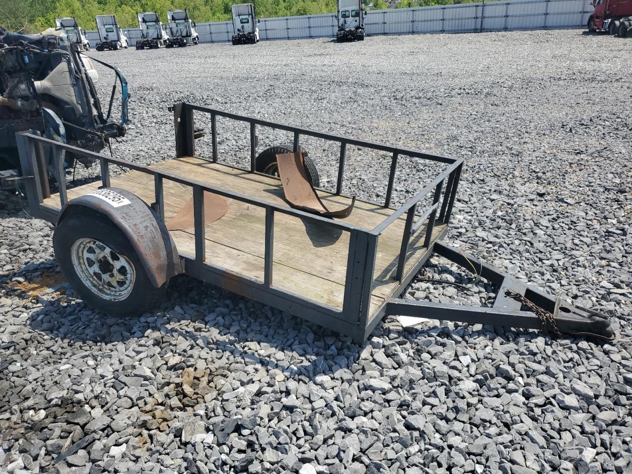 2015 Utility Trailer იყიდება Memphis-ში, TN - All Over