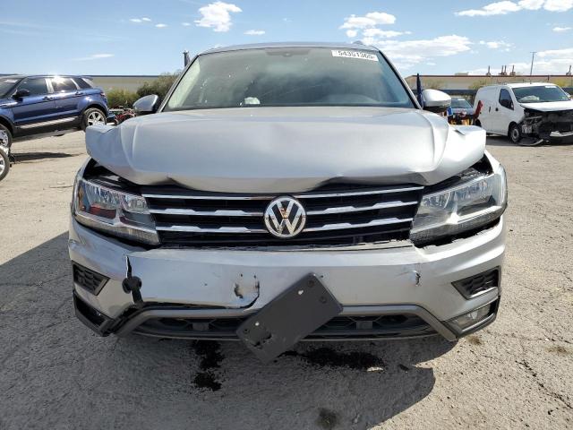  VOLKSWAGEN TIGUAN 2019 Серебристый