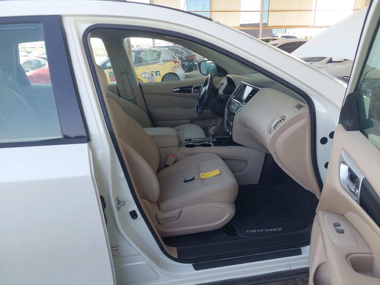 5N1DR2M54KC599863 - 2019 Nissan Pathfinder - #undefined