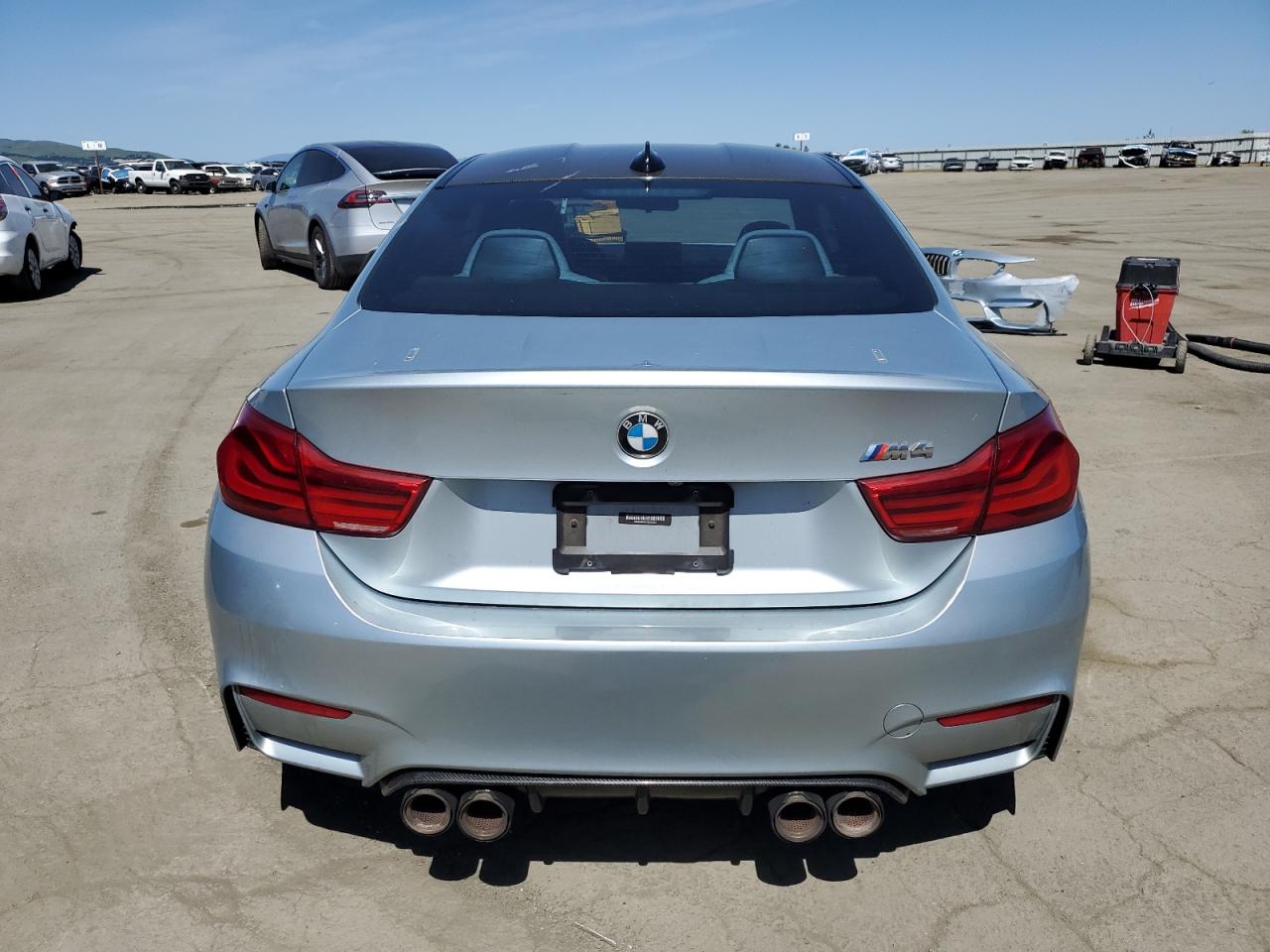 2015 BMW M4 VIN: WBS3R9C52FK334020 Lot: 51867985