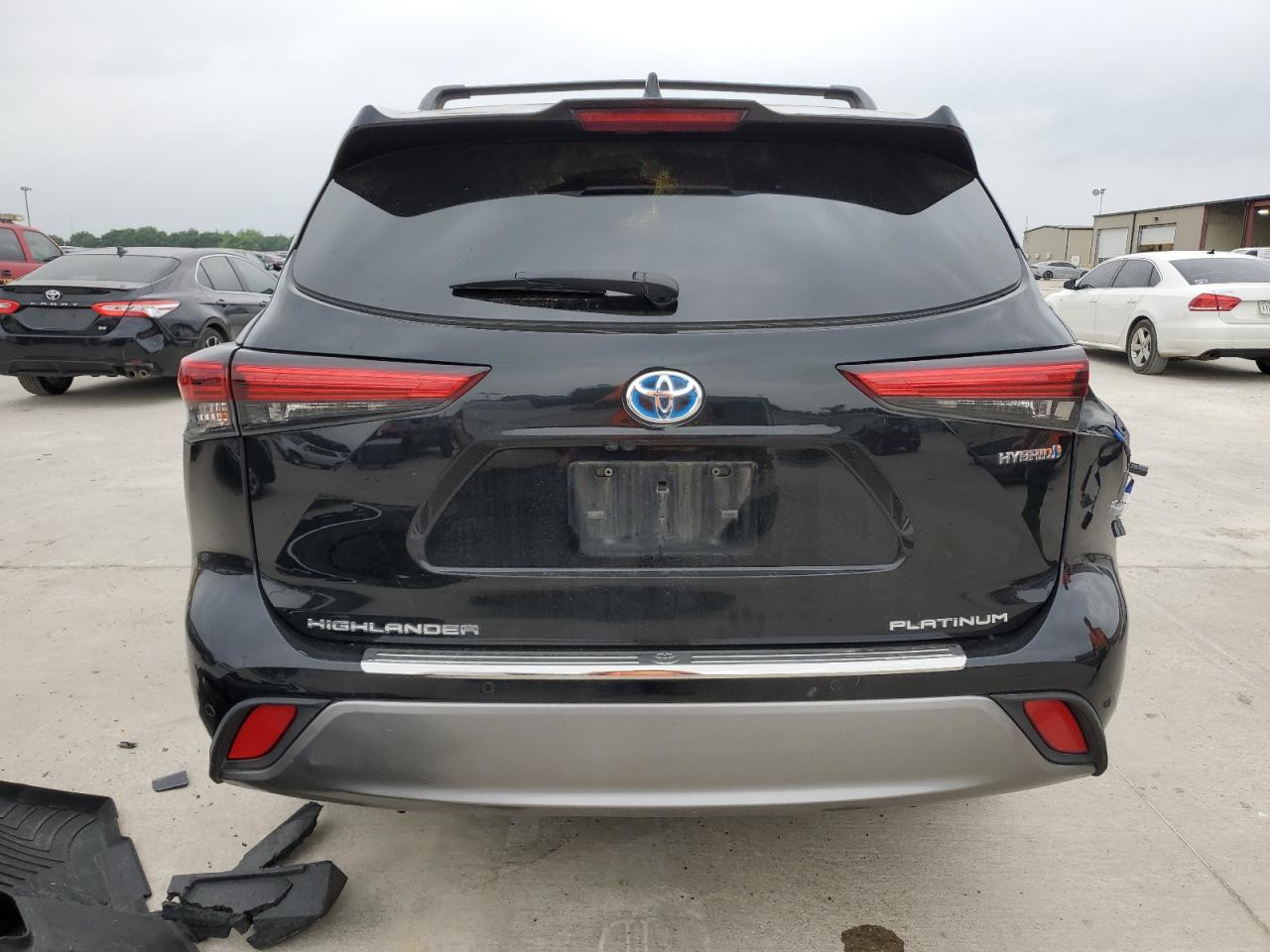 2021 Toyota Highlander Hybrid Platinum VIN: 5TDEBRCH1MS070017 Lot: 55260535