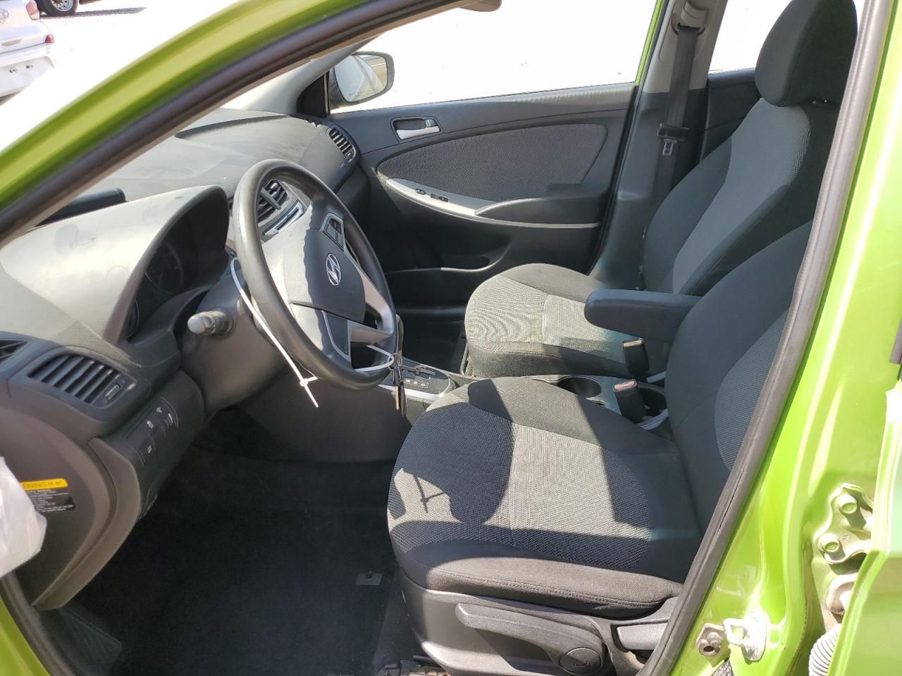 2014 Hyundai Accent Gls VIN: KMHCT5AE2EU177298 Lot: 52336525