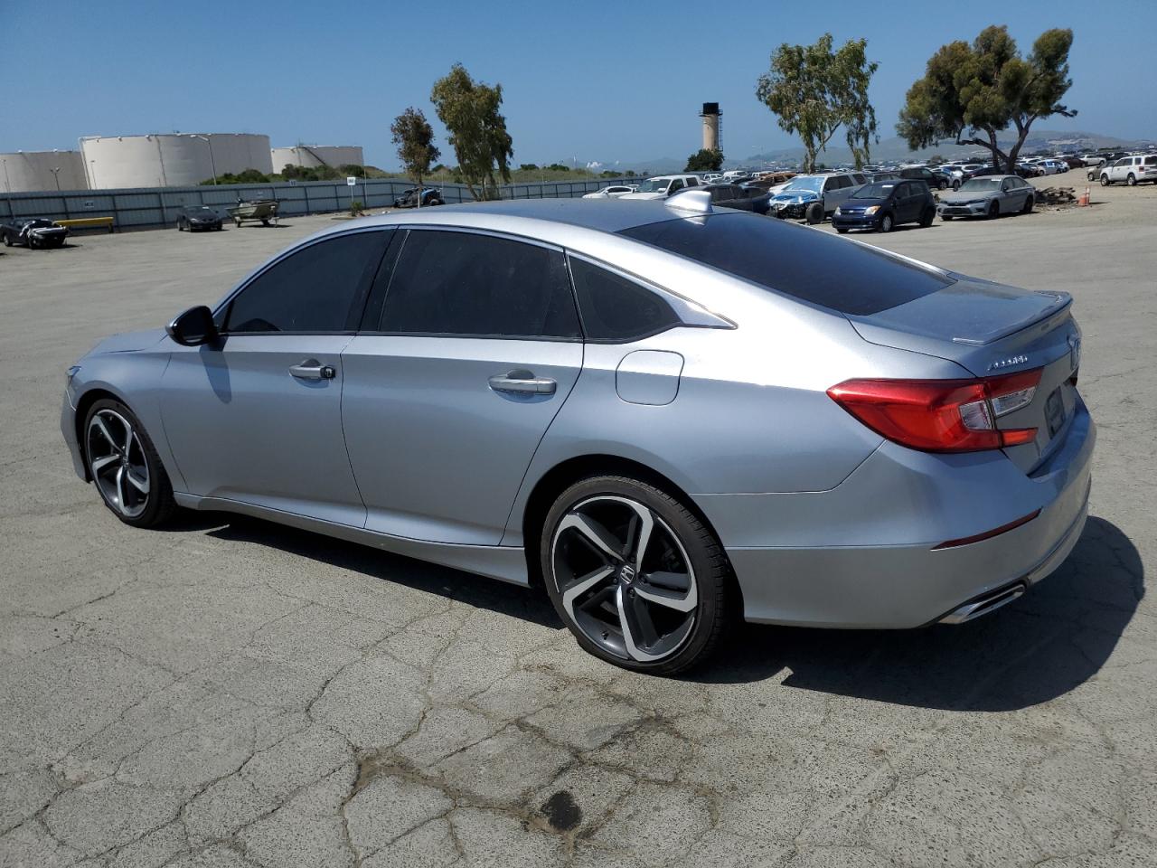 1HGCV1F31JA198395 HONDA ACCORD 2018