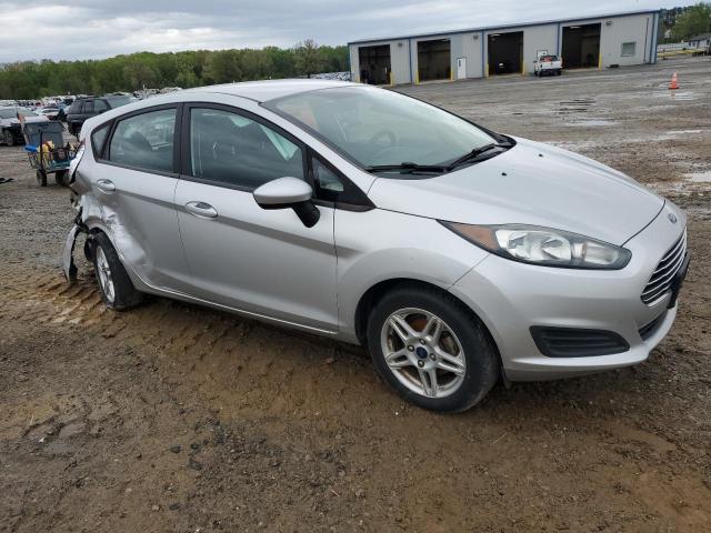  FORD FIESTA 2019 Srebrny