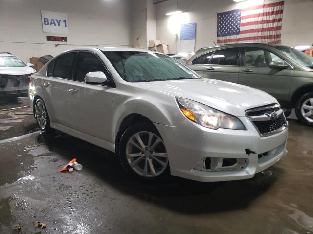  SUBARU LEGACY 2014 Biały