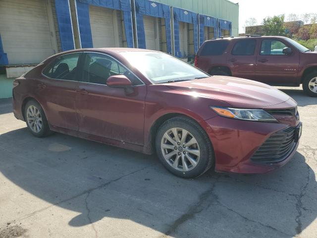  TOYOTA CAMRY 2018 Czerwony
