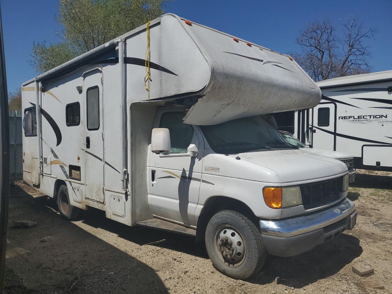 Wichita, KS에서 판매 중인 2007 Ford Econoline E450 Super Duty Cutaway Van - All Over