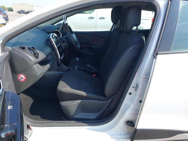 2013 RENAULT CLIO D-QUE