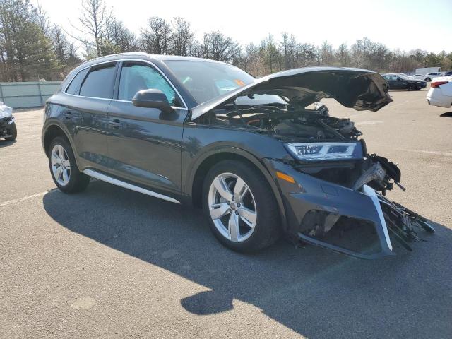  AUDI Q5 2018 Черный