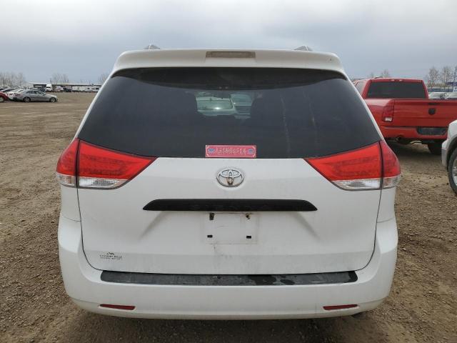 2013 TOYOTA SIENNA 