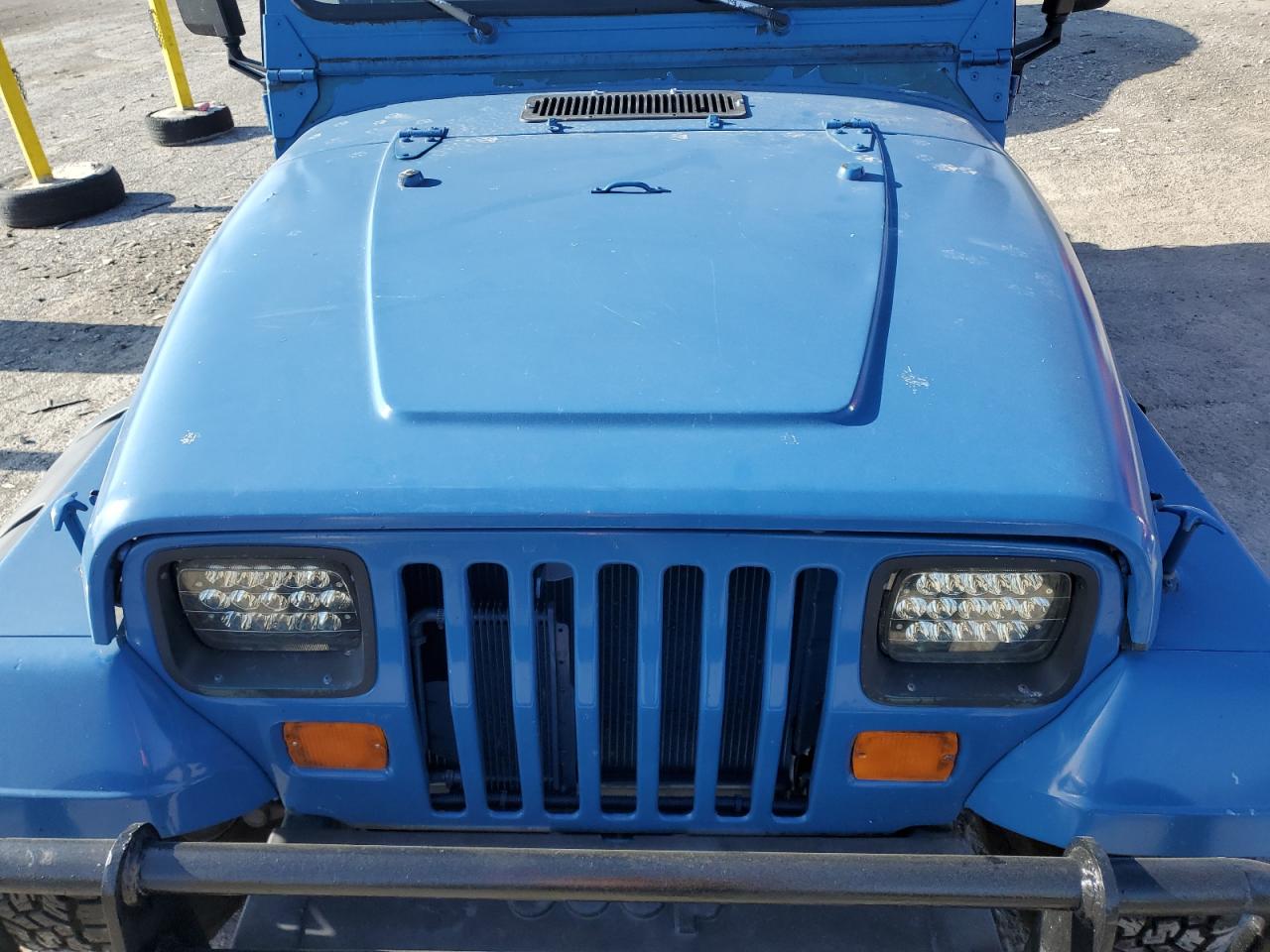 1995 Jeep Wrangler / Yj S VIN: 1J4FY19P8SP300768 Lot: 54414255