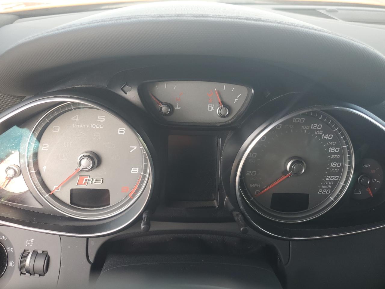 2014 Audi R8 4.2 Quattro VIN: WUAAUAFG4EN002088 Lot: 46643655