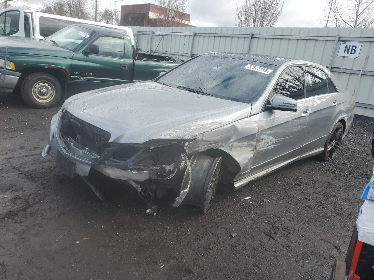 2011 Mercedes-Benz E 350 4Matic на продаже в New Britain, CT - Front End
