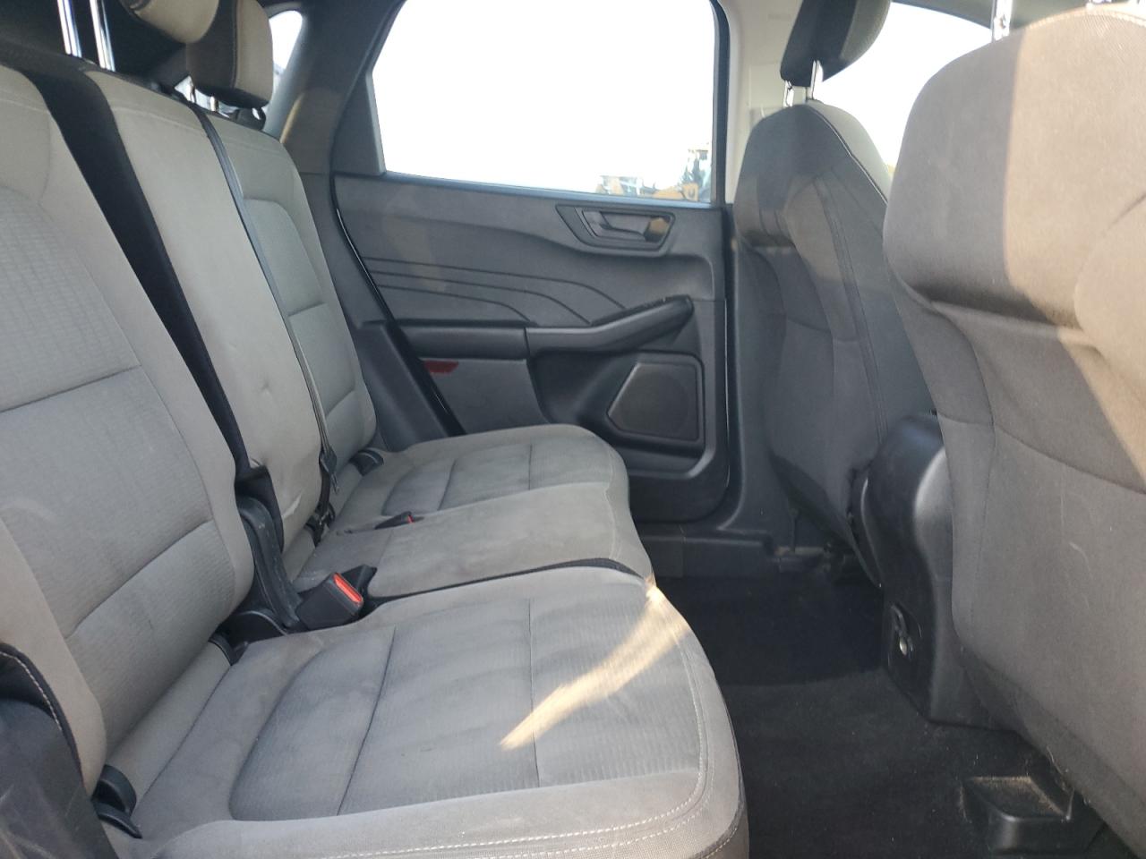 2022 Ford Escape S VIN: 1FMCU0F62NUB48093 Lot: 53029925