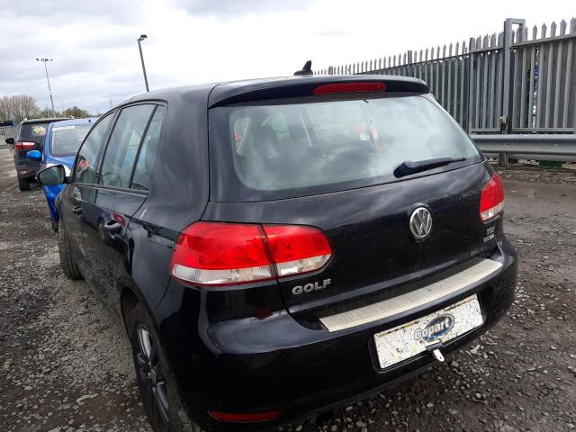 2010 VOLKSWAGEN GOLF SE BL