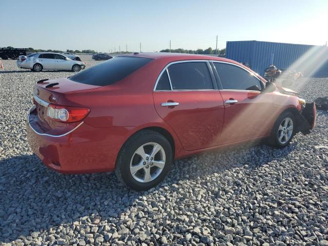  TOYOTA COROLLA 2013 Красный