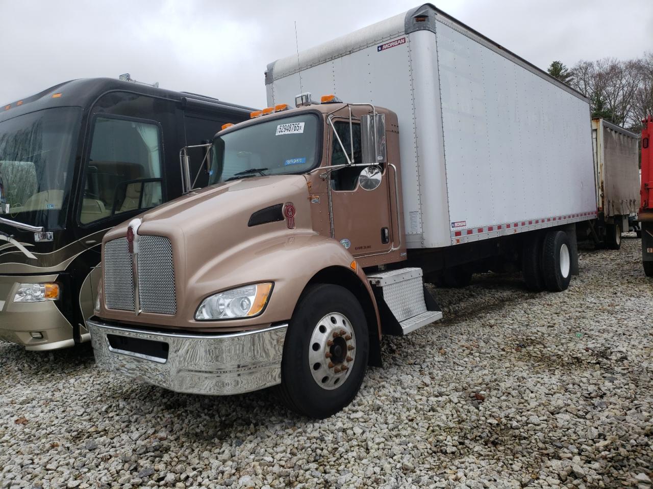 West Warren, MA에서 판매 중인 2015 Kenworth Construction T270 - Mechanical