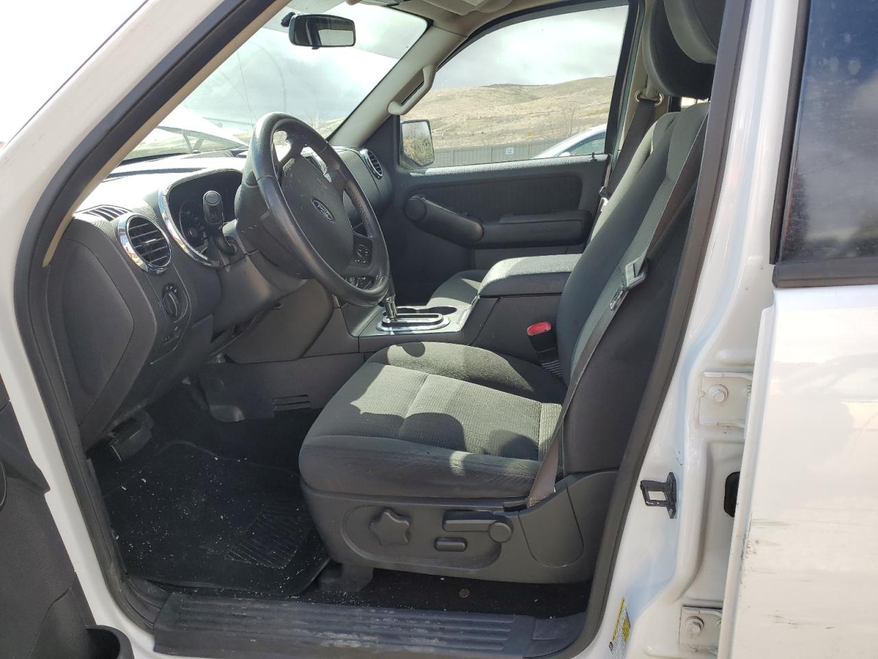 2009 Ford Explorer Xlt VIN: 1FMEU73E29UA43332 Lot: 52032425