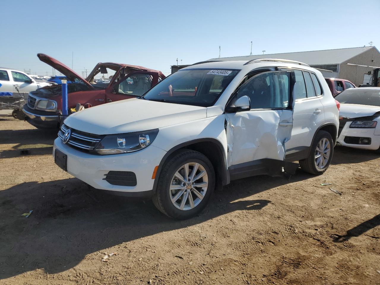 2018 Volkswagen Tiguan Limited for Sale in Brighton, CO - Side