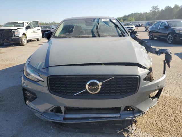  VOLVO S60 PLUS 2024 Серый