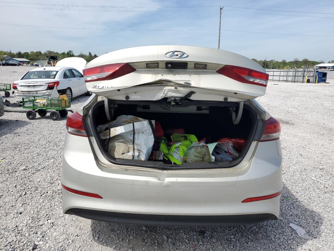 2017 Hyundai Elantra Se VIN: KMHD84LF4HU210330 Lot: 54000535