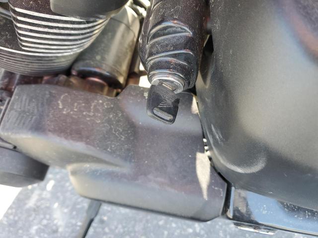 2024 HONDA VT750 C2B  