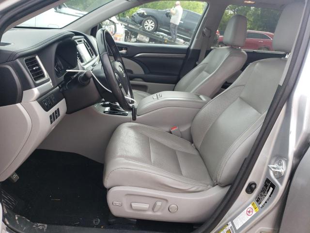  TOYOTA HIGHLANDER 2017 Silver