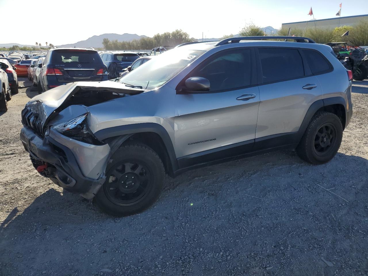 2017 Jeep Cherokee Trailhawk for Sale in Las Vegas, NV - Front End