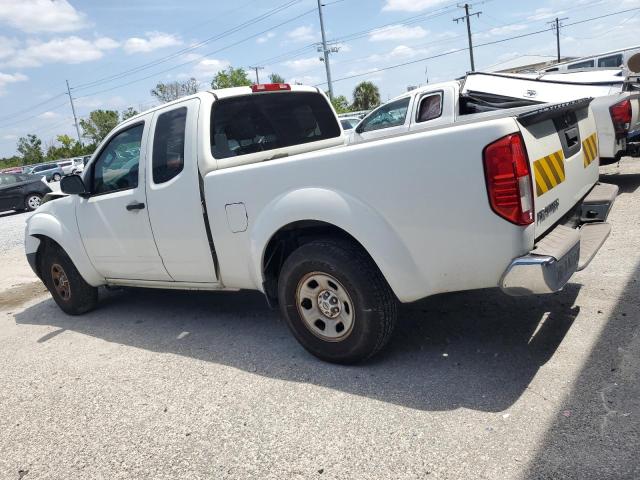 Pickups NISSAN FRONTIER 2013 Biały