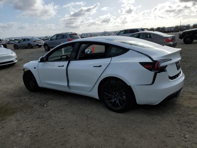  TESLA MODEL 3 2024 Белый