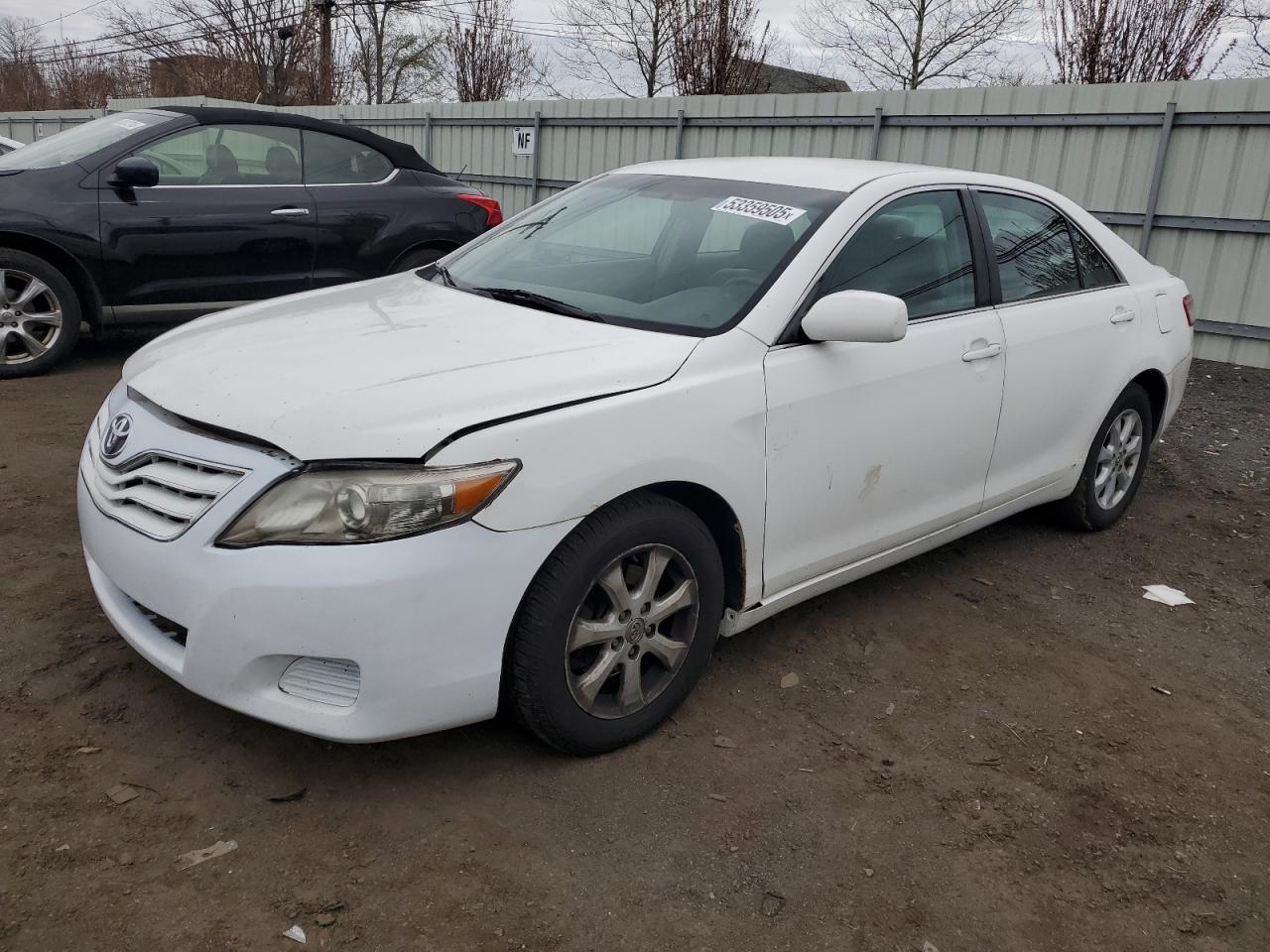 2011 Toyota Camry Base იყიდება New Britain-ში, CT - Normal Wear