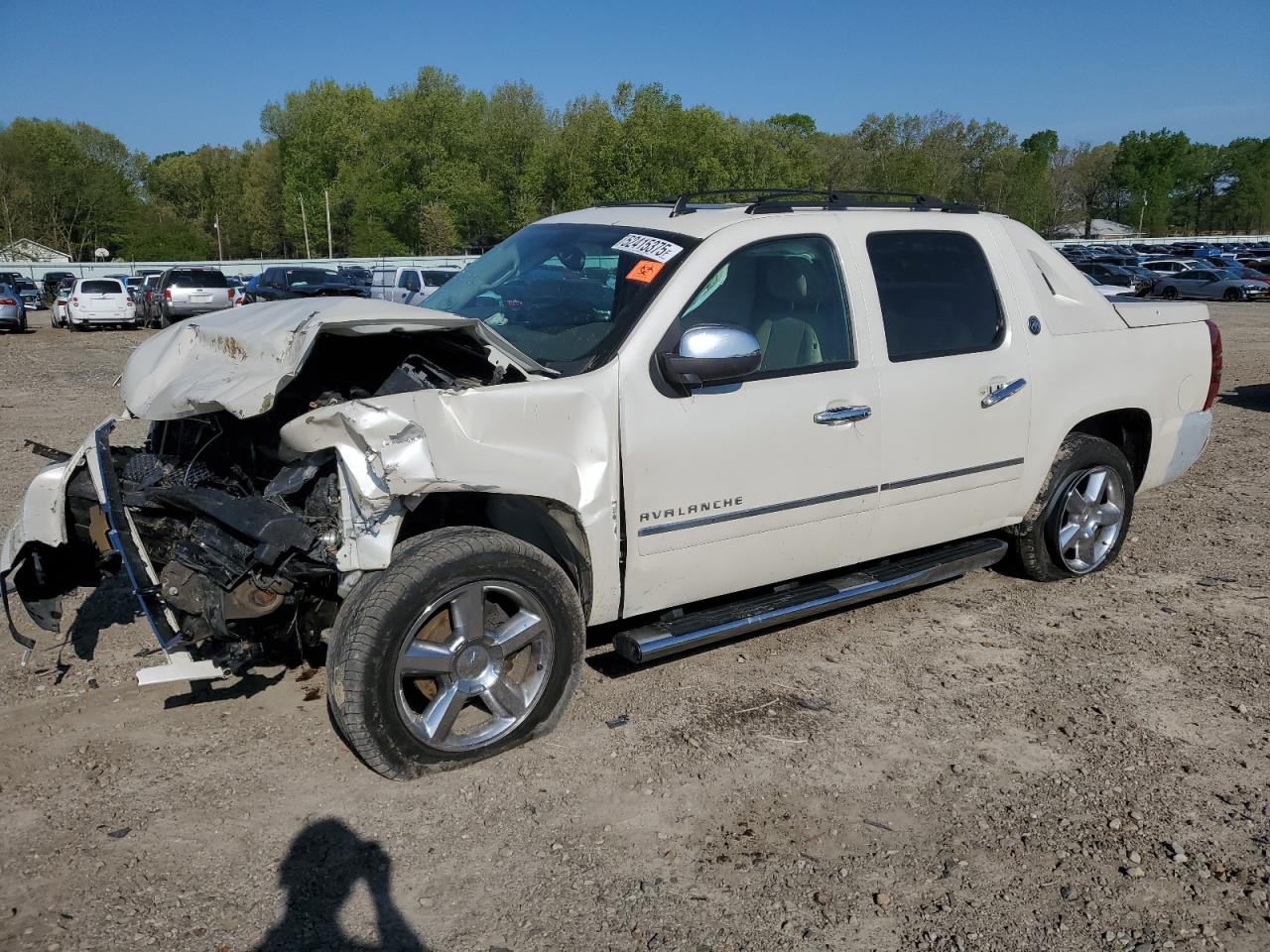 2013 Chevrolet Avalanche Ltz იყიდება Conway-ში, AR - Front End