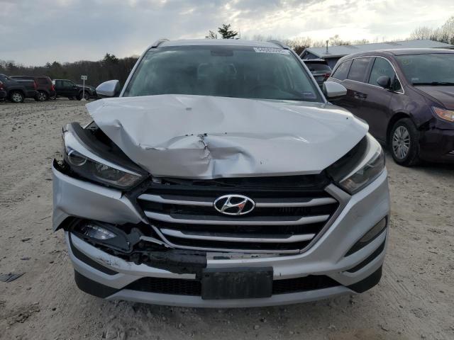  HYUNDAI TUCSON 2017 Srebrny